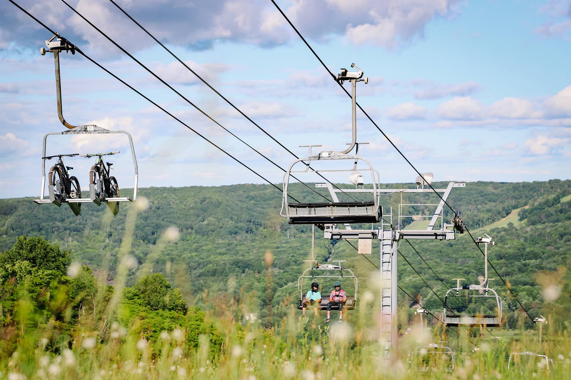 Bikes on a chairlift at The Highlands